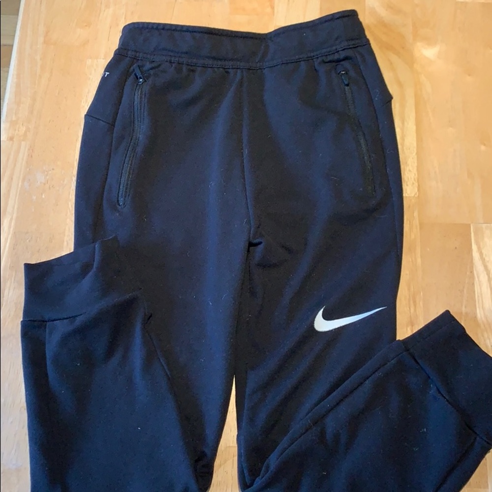 Black Nike Di-Fit joggers. Great condition!